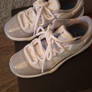 Jordan Kids Sneakers - White and Gray